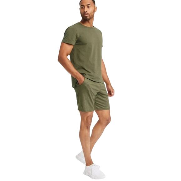 ❄️2/$5❄️[B9] Men's Camo Training Green Shorts 8.5", Size Small - Picture 3 of 6